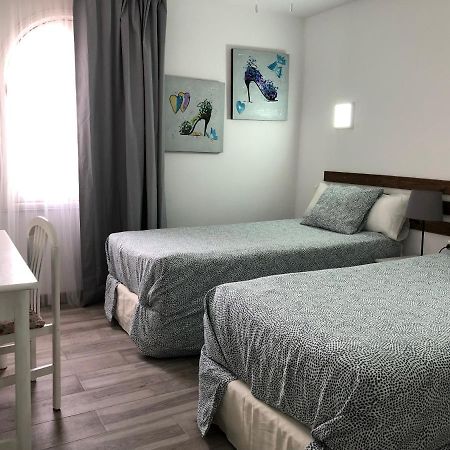 Apartamento con piscina y vistas -Le Petit Paradis Costa Teguise Exterior foto